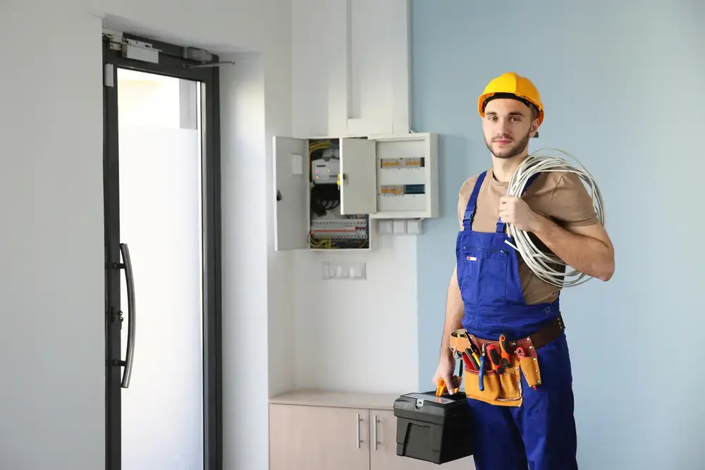 Emergency Electrician flip
